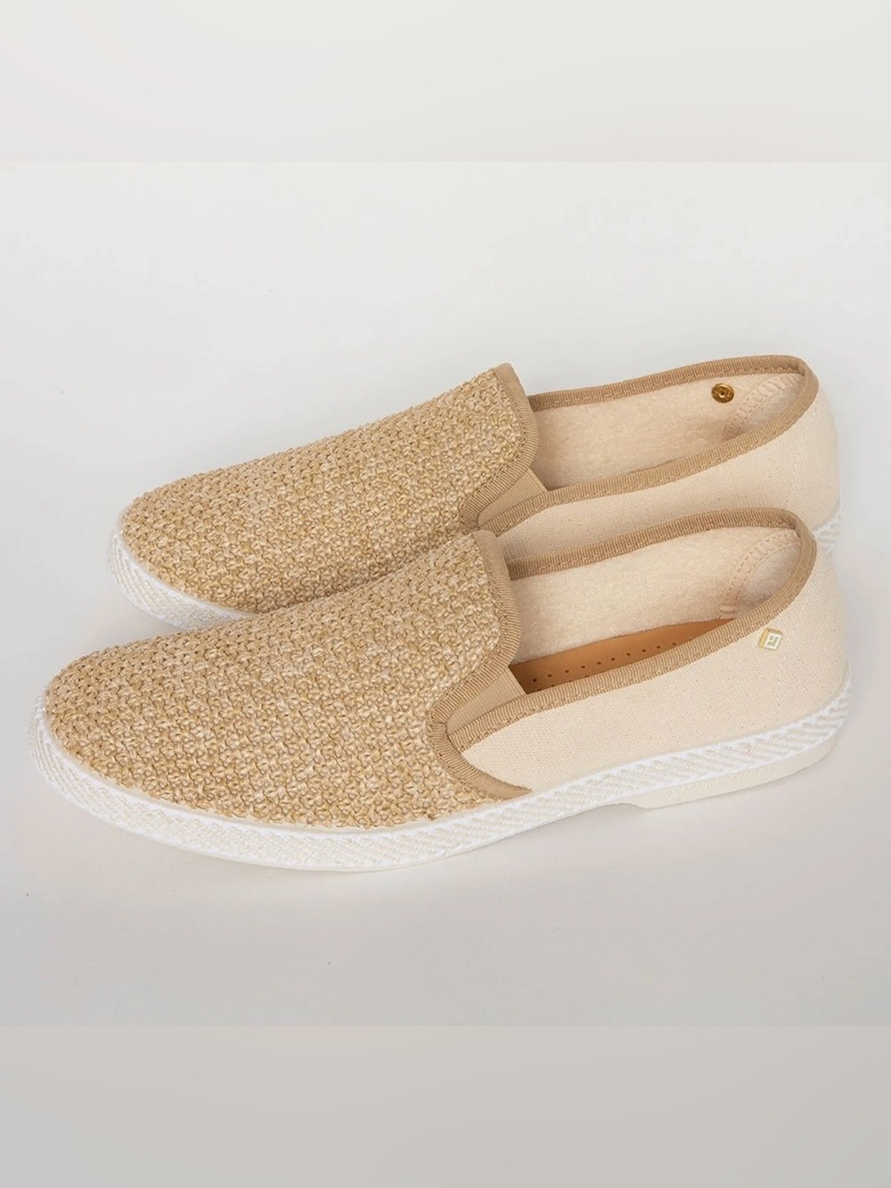 Rivieras Classic Cotton Canvas & Raffia
Slip-On Loafer Unisex Size 12